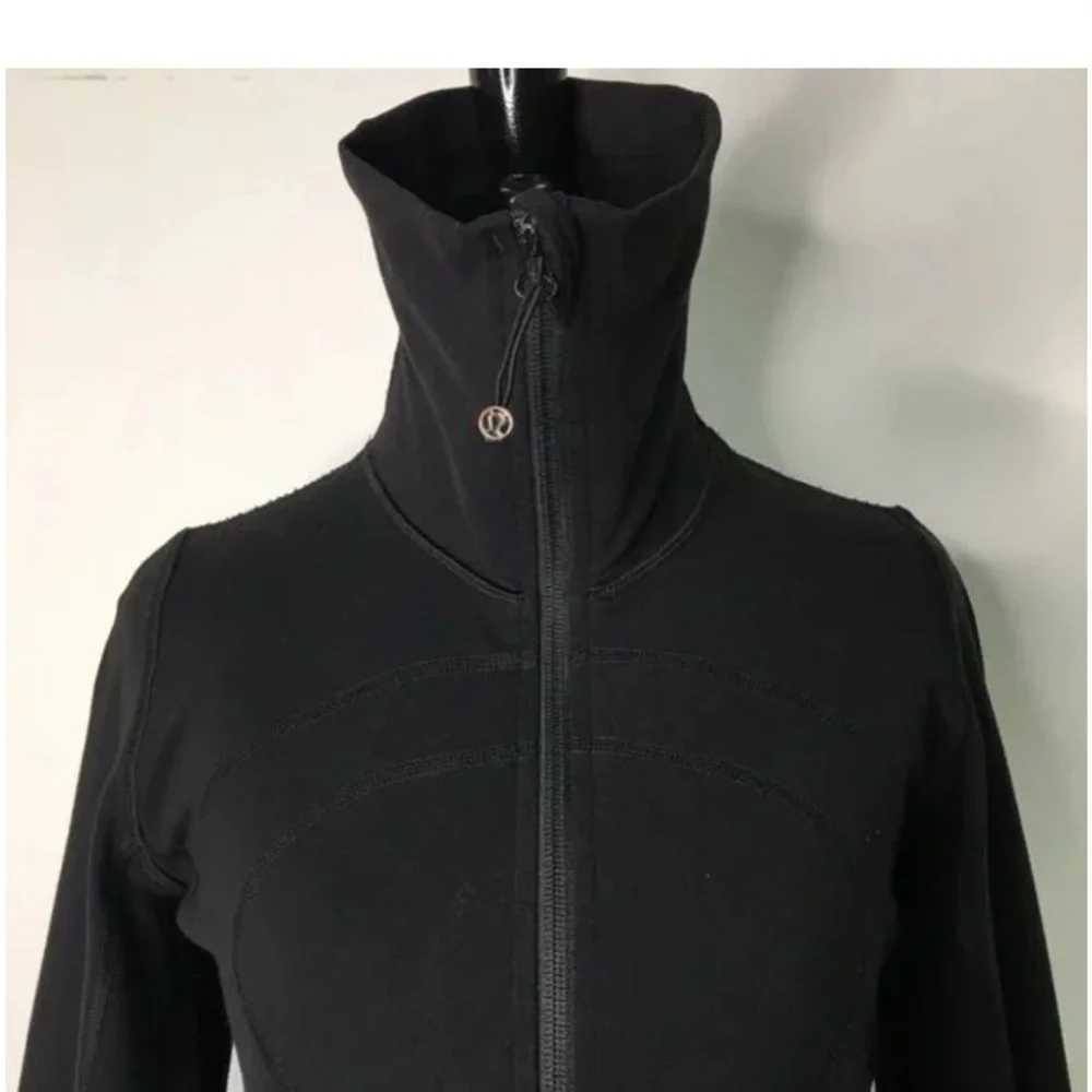 LULULEMON‎ Black Zip Up Jacket Workout Casual Walking Gym Long High Neck Size 6